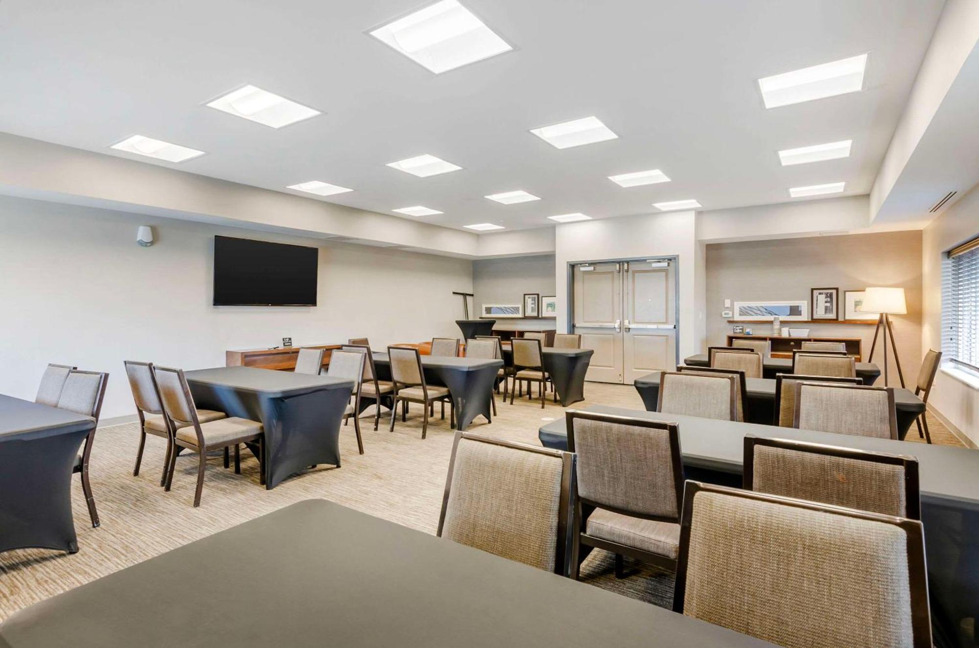 Country Inn & Suites By Radisson, Charlottesville-Uva, Va מראה חיצוני תמונה