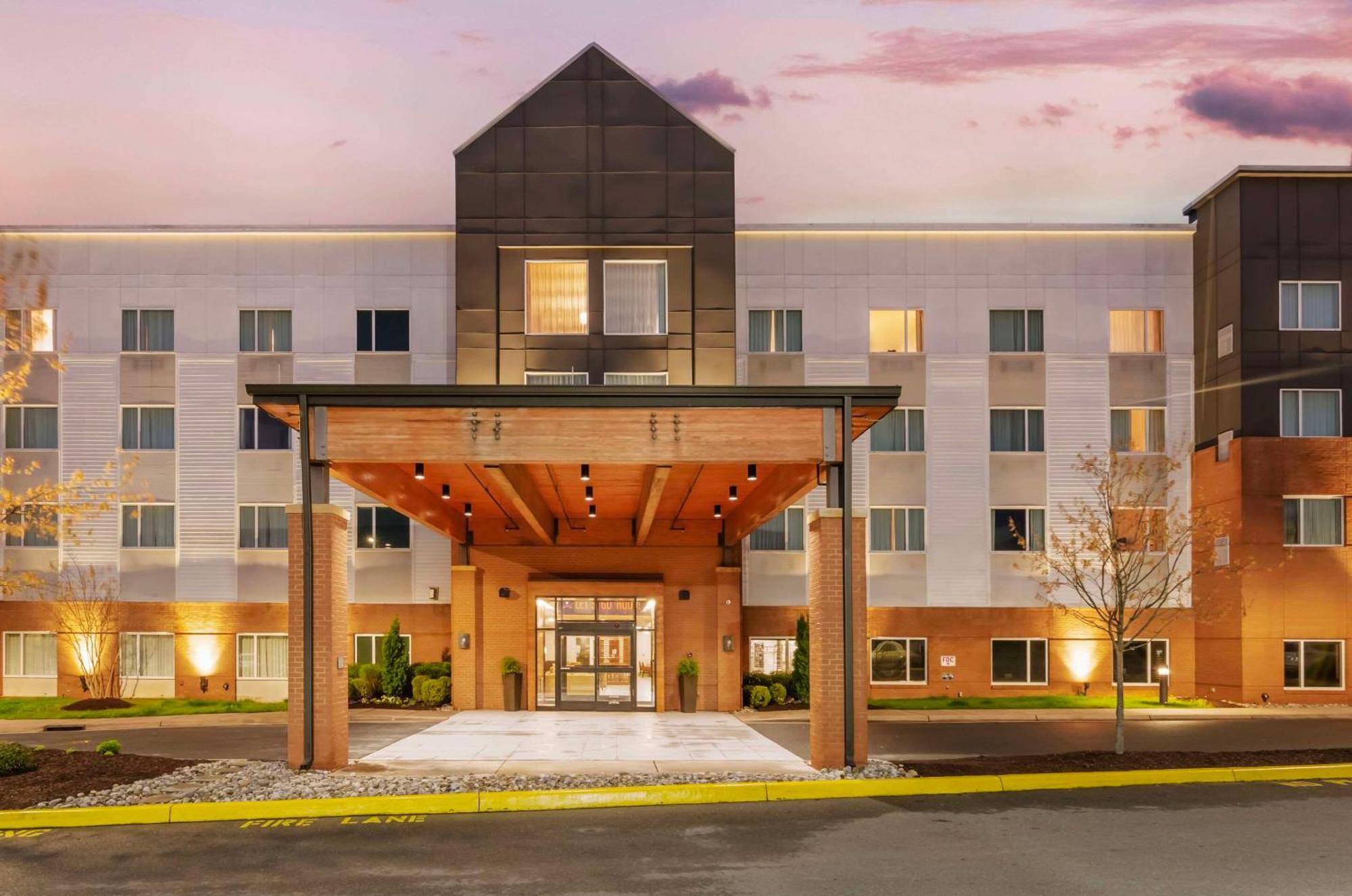 Country Inn & Suites By Radisson, Charlottesville-Uva, Va מראה חיצוני תמונה